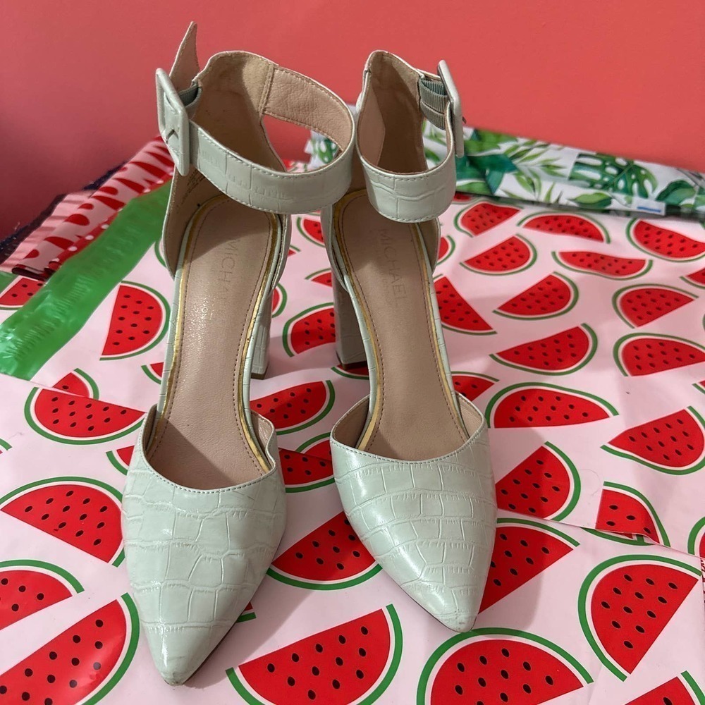 MICHAEL Shannon heels